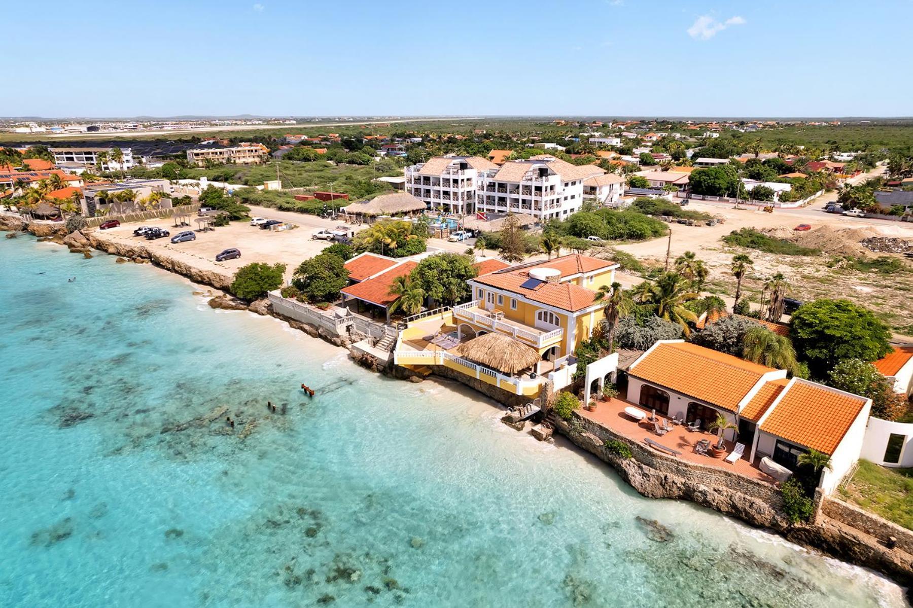 Oceanfront Villa Casa Mar Azul Кралендейк Экстерьер фото