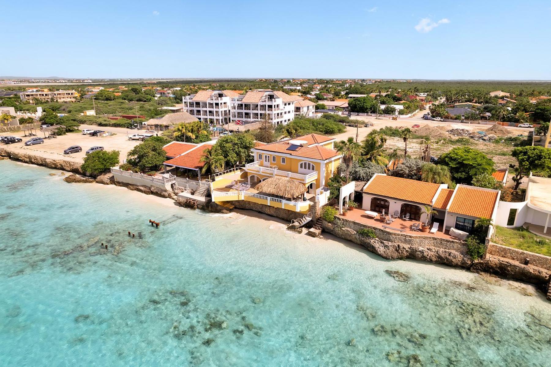 Oceanfront Villa Casa Mar Azul Кралендейк Экстерьер фото