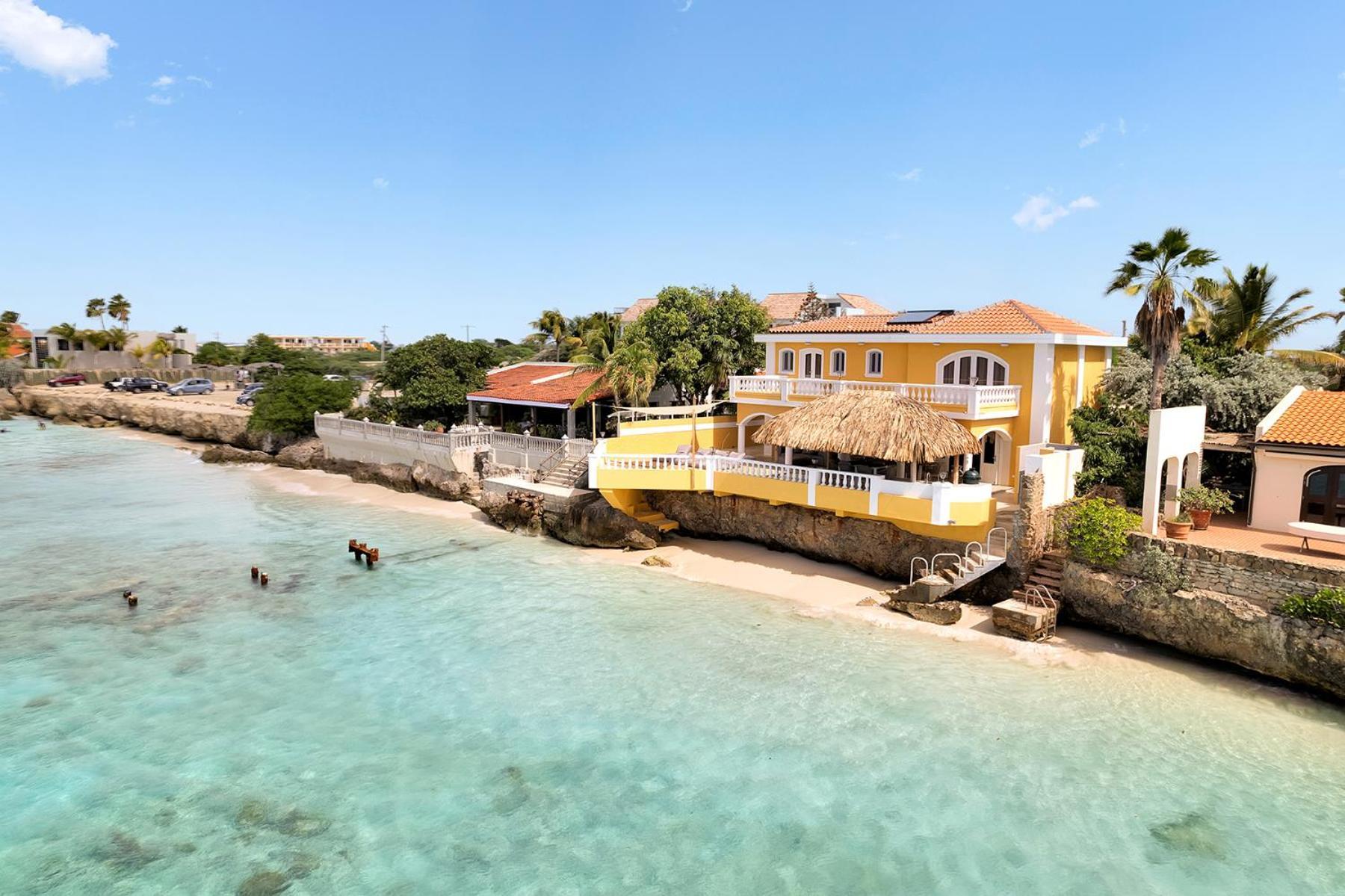 Oceanfront Villa Casa Mar Azul Кралендейк Экстерьер фото